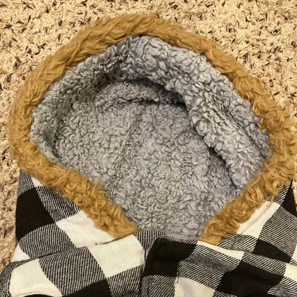 Vibrant Life‎ Dog Coat Jacket Clothes Black & White Buffalo Plaid Peacoat Sz L